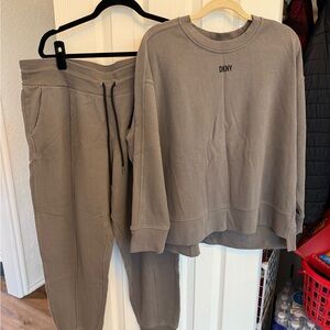 DKNY Womens Matching Sweat Set- Grey